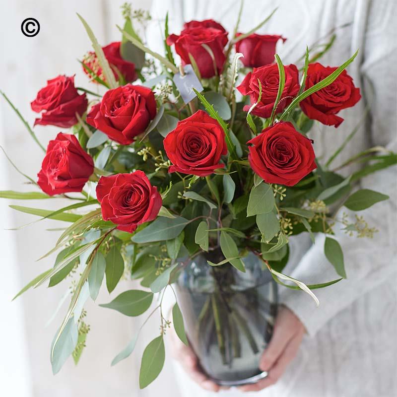 Valentine's Luxury Dozen Large-headed Red Roses with a vase